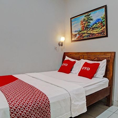 Oyo 92638 Jr Residence Syariah Medan Exterior photo